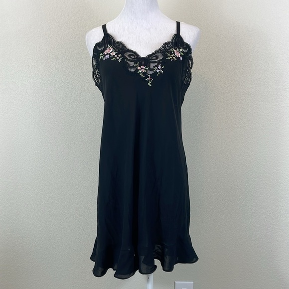 Oscar de la Renta Other - Oscar de la Renta pink label black lace floral embroidered lingerie dress size L